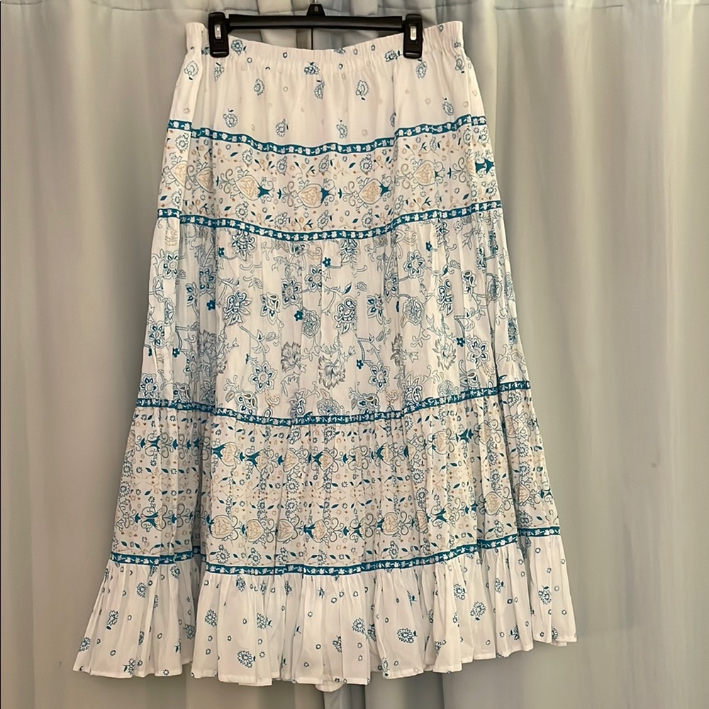 Chadwicks Floral Blue and White Maxi‎ Cotton Skirt, size L